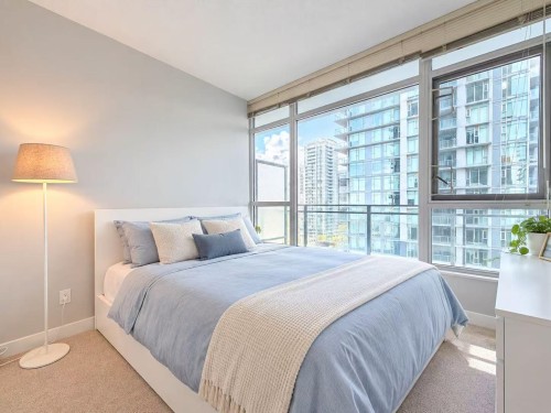 2506-4900 Lennox Lane, Burnaby, BC 