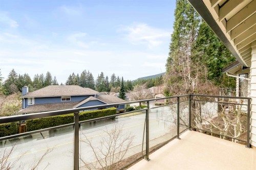 5709 Owl Court, North Vancouver, BC 
