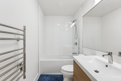 5709 Owl Court, North Vancouver, BC 