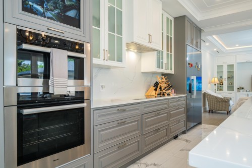 1048 Handsworth Road, North Vancouver, BC 