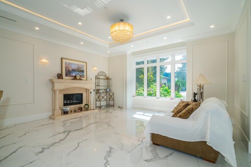 1048 Handsworth Road, North Vancouver, BC 