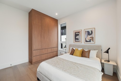 948 57Th Avenue W, Vancouver, BC 