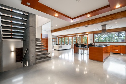 7317 Barnet Road , Burnaby, BC V5A 1E5 2