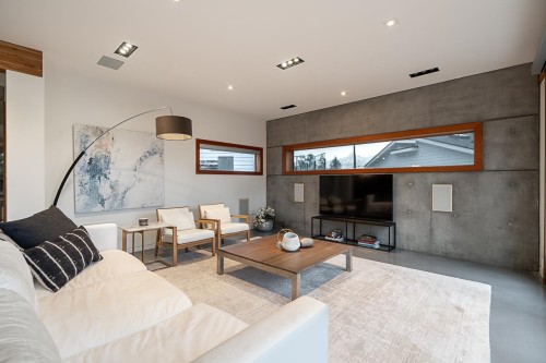 7317 Barnet Road , Burnaby, BC V5A 1E5 5