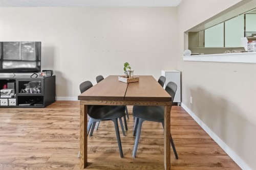 307-460 Westview Street, Coquitlam, BC 