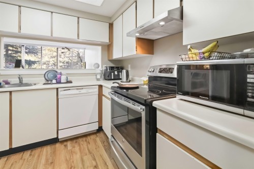 307-460 Westview Street, Coquitlam, BC 