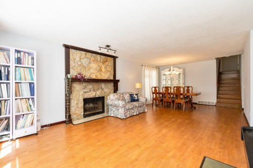 22687 Kendrick Loop, Maple Ridge, BC 