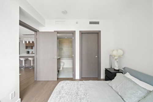 1251-38 Smithe Street, Vancouver, BC 