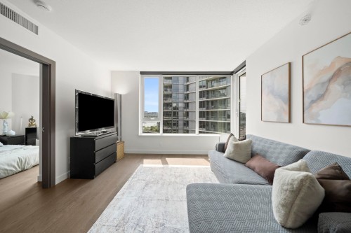 1251-38 Smithe Street, Vancouver, BC 