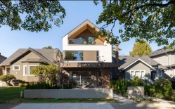 1-2941 29th Avenue WVancouver, BC V6L 1Y3