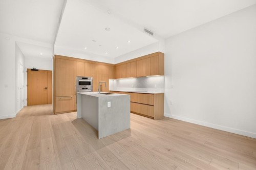 1528 6Th Avenue W, Vancouver, BC 