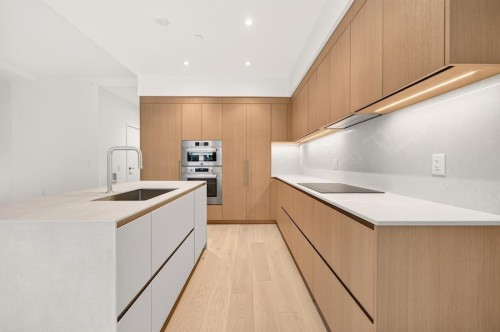 1528 6Th Avenue W, Vancouver, BC 
