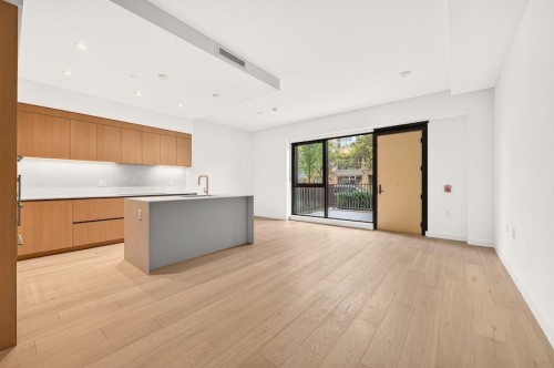 1528 6Th Avenue W, Vancouver, BC 