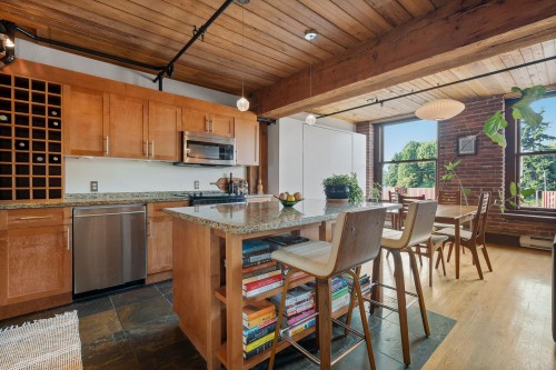 305-41 Alexander Street, Vancouver, BC 