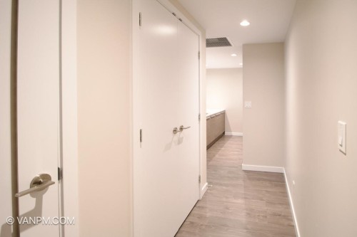 2409-4485 Skyline Drive , Burnaby, BC V5C 5Y1 2
