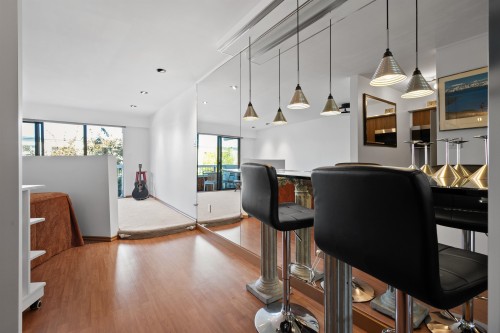 210-2450 Cornwall Avenue, Vancouver, BC 