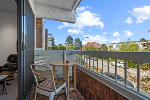 210-2450 Cornwall Avenue, Vancouver, BC 