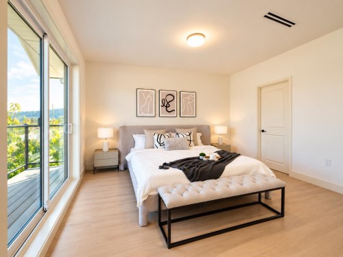 2-6555 Carnegie Street, Burnaby, BC 