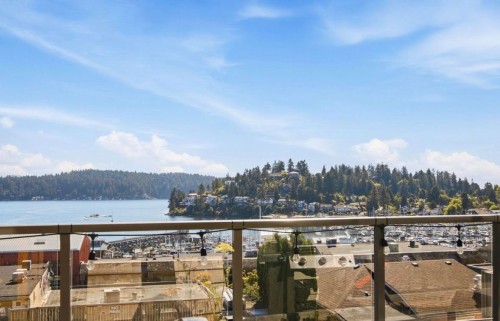 102-524 Fletcher Road S, Gibsons, BC 