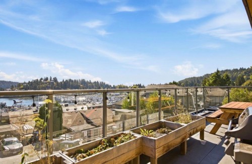 102-524 Fletcher Road S, Gibsons, BC 