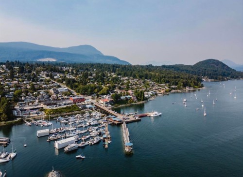 102-524 Fletcher Road S, Gibsons, BC 