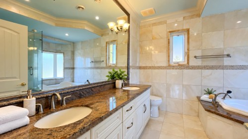 4319 Greta Street, Burnaby, BC 