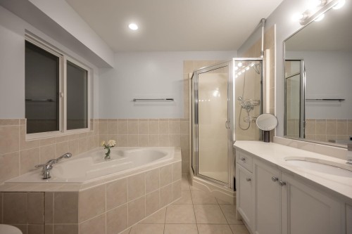 23710 110 Avenue, Maple Ridge, BC 