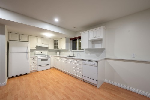 23710 110 Avenue, Maple Ridge, BC 