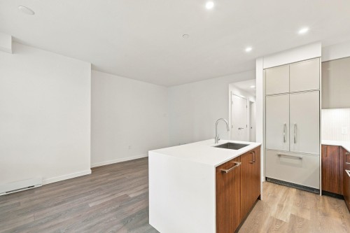 102-956 Lytton Street, North Vancouver, BC 