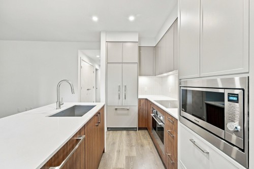 102-956 Lytton Street, North Vancouver, BC 