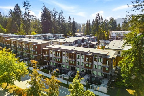 102-956 Lytton Street, North Vancouver, BC 