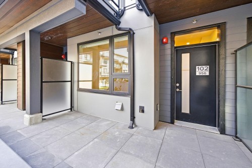 102-956 Lytton Street, North Vancouver, BC 