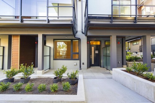 102-956 Lytton Street, North Vancouver, BC 
