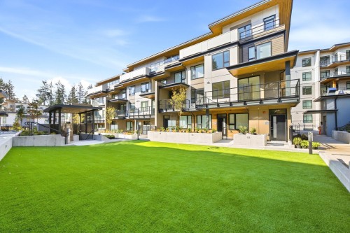 102-956 Lytton Street, North Vancouver, BC 