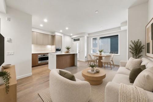 102-956 Lytton Street, North Vancouver, BC 