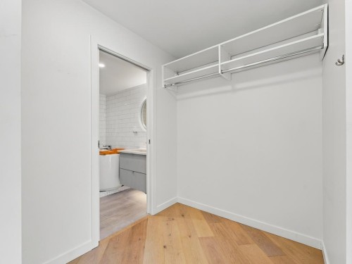 204-565 17 Street, West Vancouver, BC 