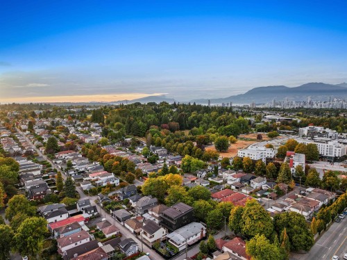 3-164 38Th Avenue E, Vancouver, BC 