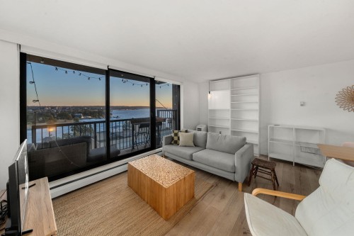 1207-1330 Harwood Street, Vancouver, BC 