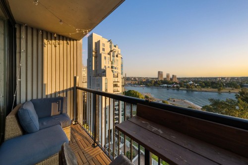 1207-1330 Harwood Street, Vancouver, BC 