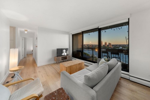 1207-1330 Harwood Street, Vancouver, BC 