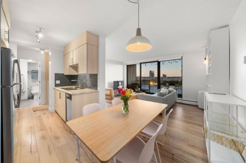 1207-1330 Harwood Street, Vancouver, BC 