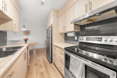 1207-1330 Harwood Street, Vancouver, BC 