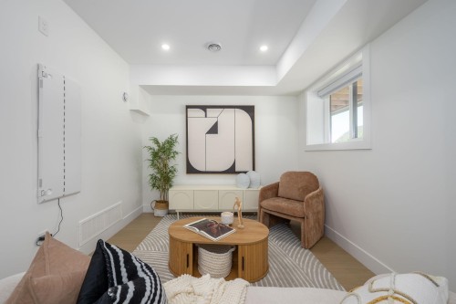 102-314 Nelson Street, Coquitlam, BC 