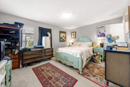 140-142 St. Patricks Avenue, North Vancouver, BC 