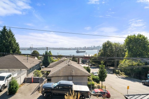 140-142 St. Patricks Avenue, North Vancouver, BC 