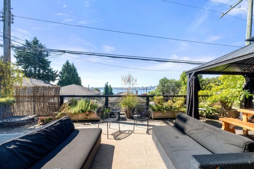 140-142 St. Patricks Avenue, North Vancouver, BC 