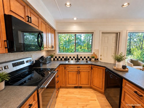 175-1140 Castle Crescent, Port Coquitlam, BC 