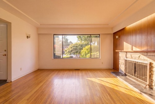 1110 Cottonwood Avenue, Coquitlam, BC 