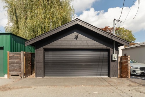 520 30Th Avenue E, Vancouver, BC 