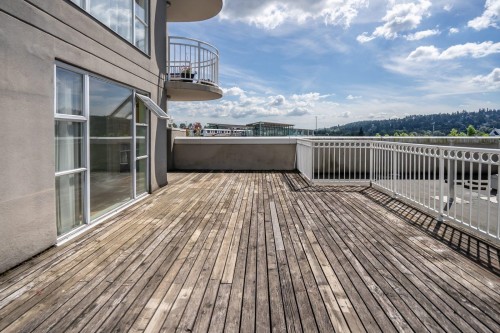 206-1180 Pinetree Way, Coquitlam, BC 